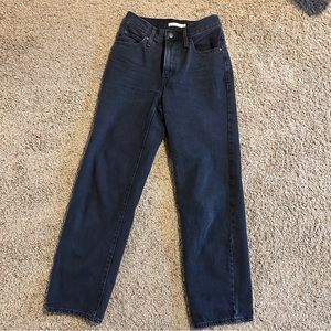 Levi’s 94 baggy jeans